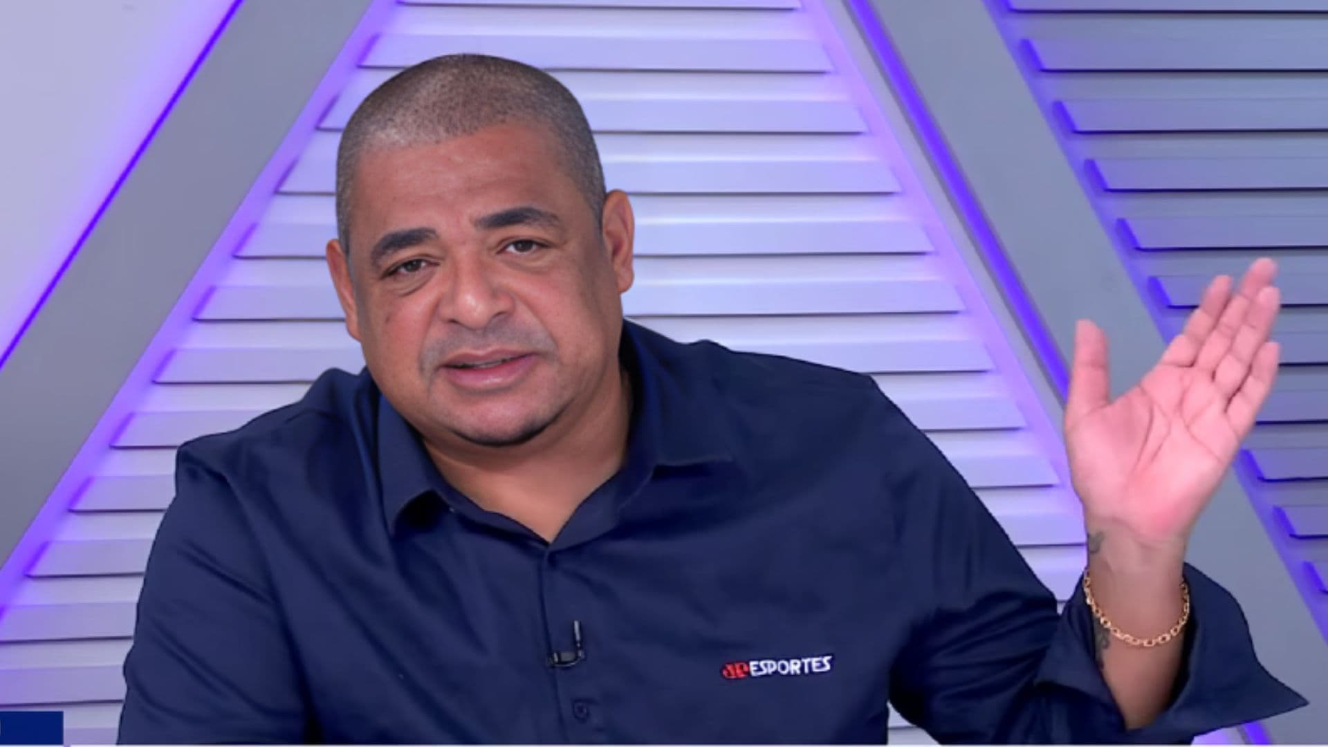 Vampeta sinaliza “grande reforço” que pode abalar o futebol brasileiro em 2025
