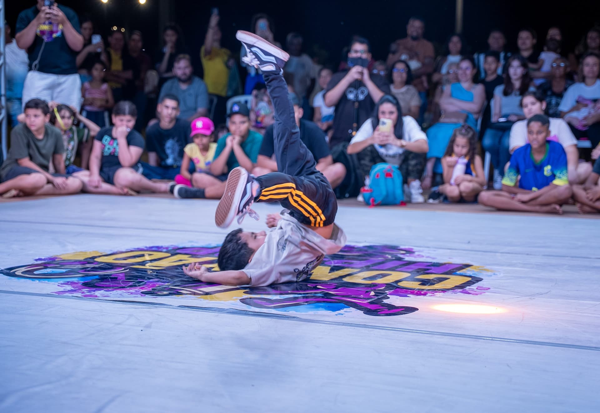 Conexão Hip Hop levou música, grafite e dança à Praça Pôr do Sol em Rondonópolis