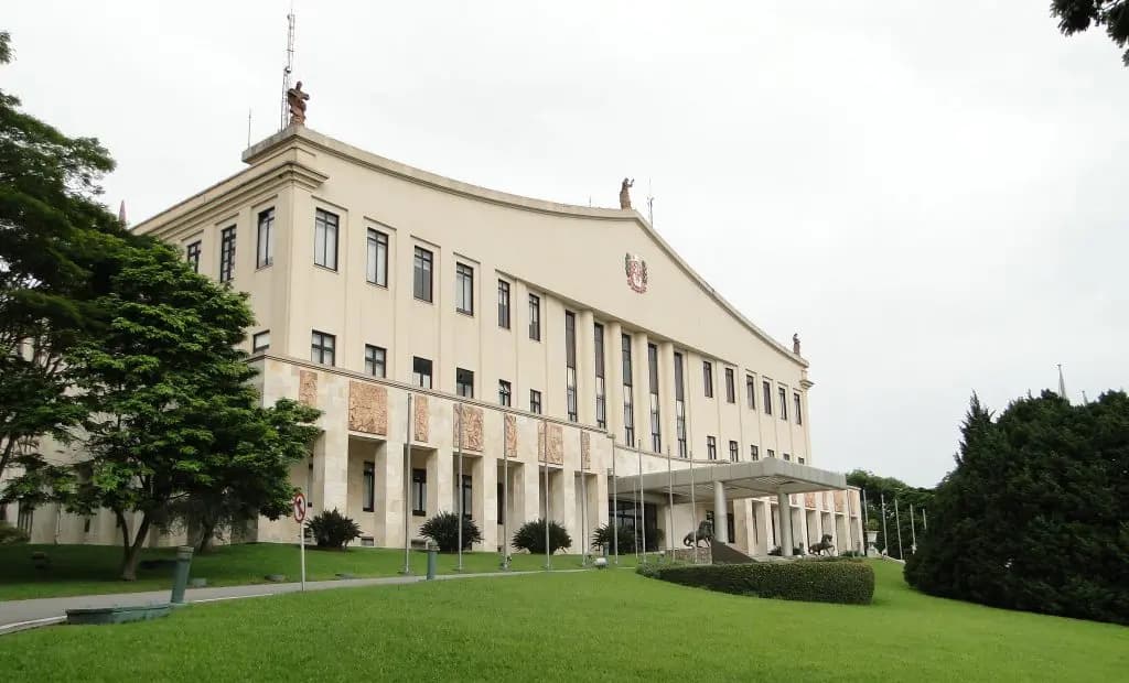 Concurso CGE-SP abre 200 vagas com salário inicial de R$ 17,8 mil