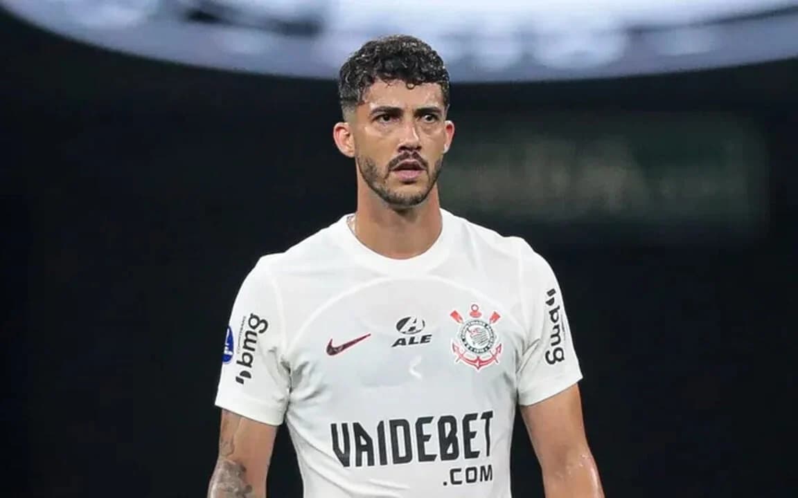 Enquanto Gómez ganha R$ 1,2 milhão no Palmeiras, salário de Gustavo Henrique no Corinthians não deixa a desejar