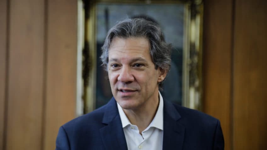 Mudanças no VA e VR devem vir nos próximos 30 dias, diz Haddad