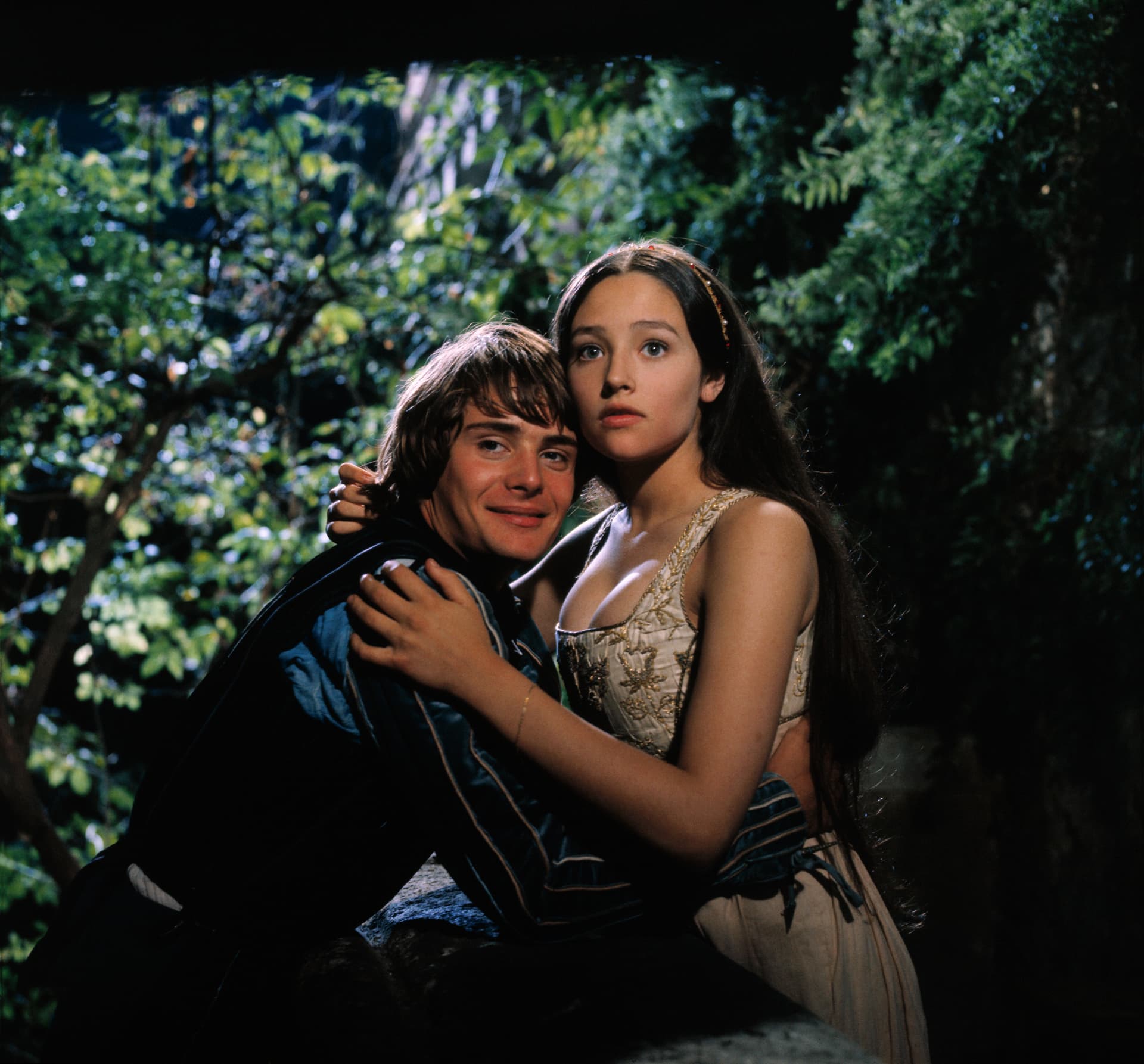 Morre Olivia Hussey, estrela do filme ‘Romeu e Julieta’, aos 73 anos