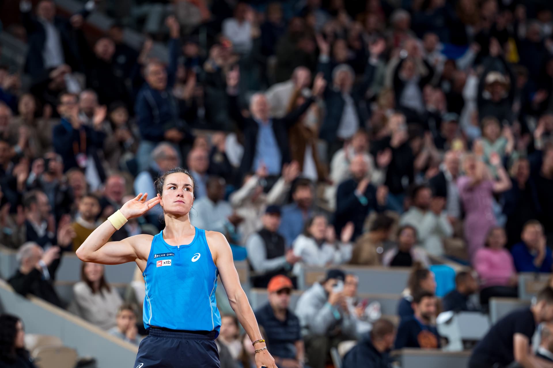 Da polêmica do desodorante à semifinal de Roland Garros: quem é a tenista Loïs Boisson?