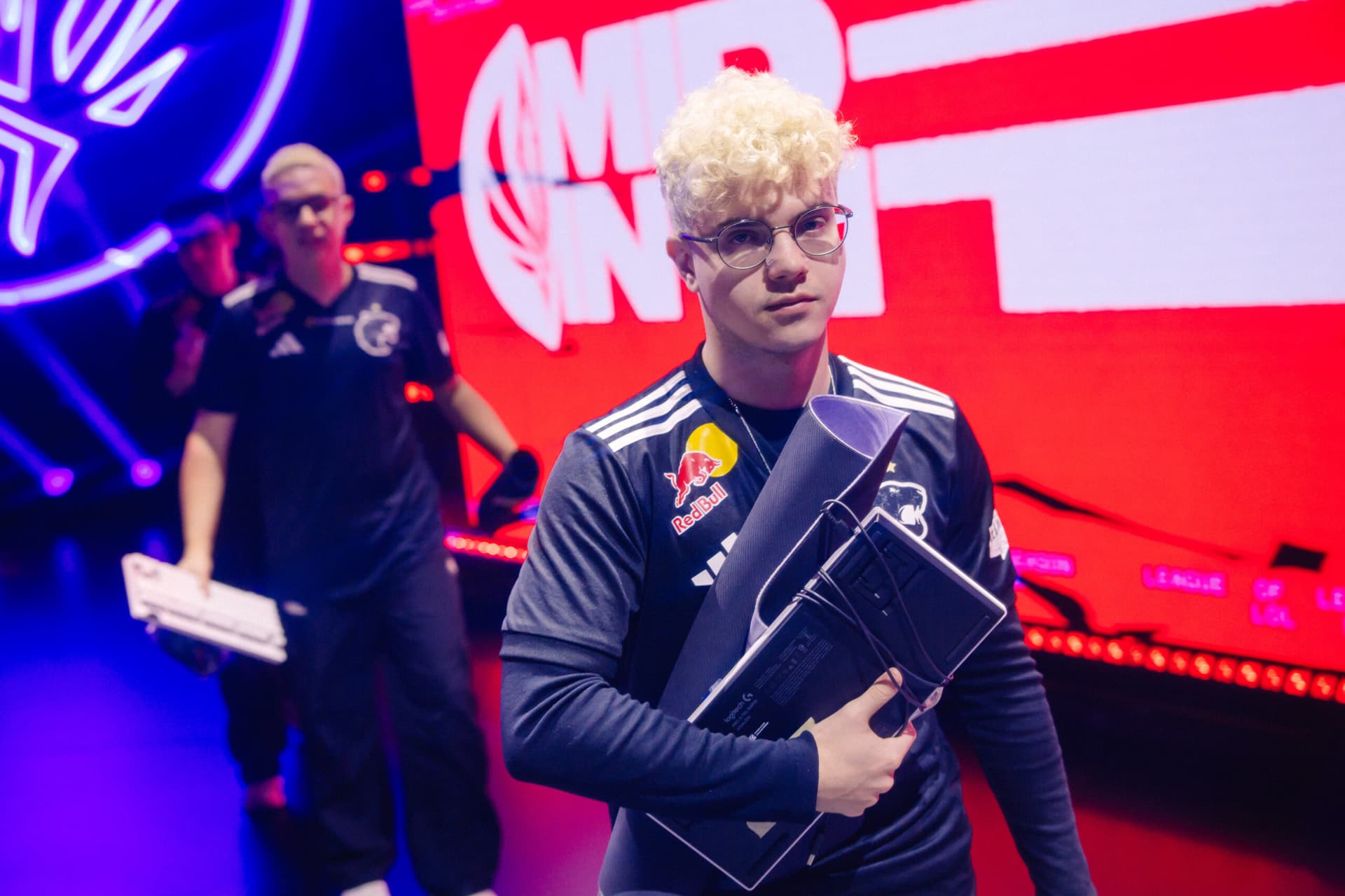 LoL: Entre cansaço e quebra de mito, Tutsz comenta volta ao Brasil