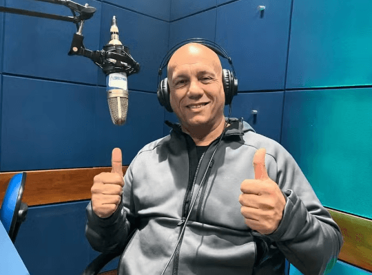 Morre Anísio Mello Júnior, voz da abertura brasileira de 'Dragon Ball Z'